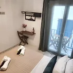 Kato Yialos * Parikia (Paros)