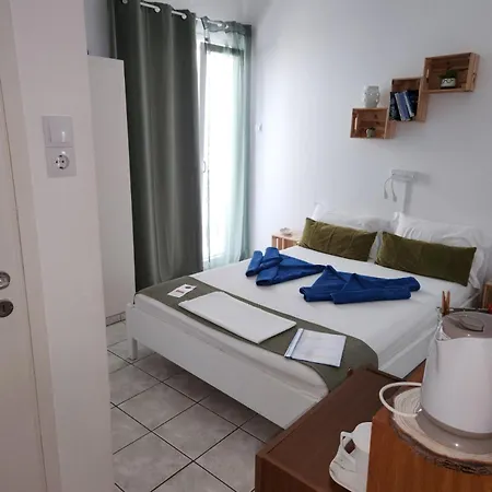 Kato Yialos Hotel